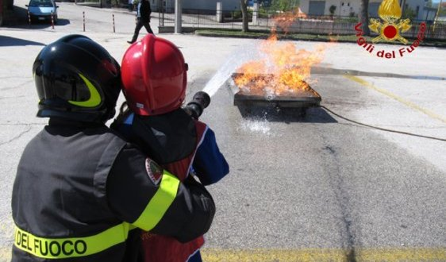 pompieropoli-foto-Vigili-del-Fuoco2