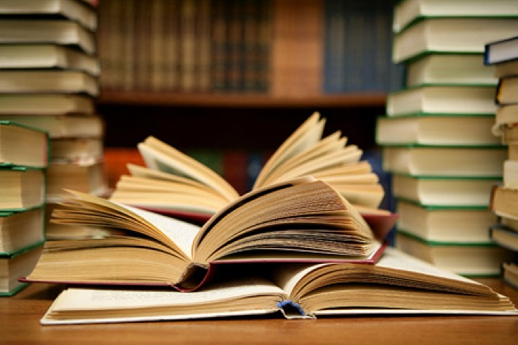 Biblioteca: apertura in zona gialla